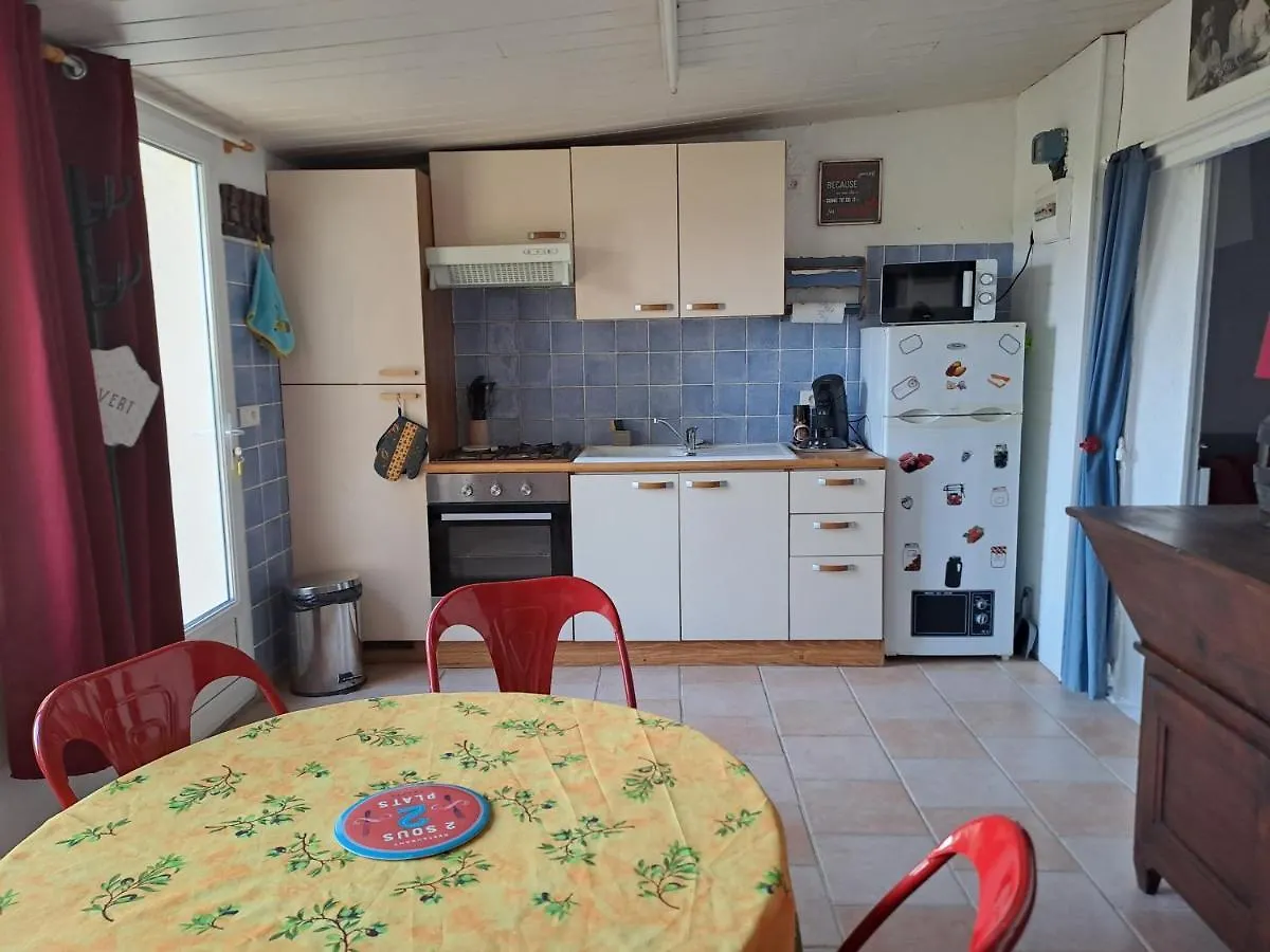 Hébergement de vacances Gîte  Le Clos de la Pinède Le Castellet  France